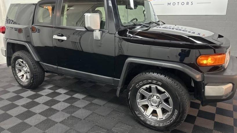 TOYOTA FJ CRUISER 2014 JTEBU4BF2EK180112 image